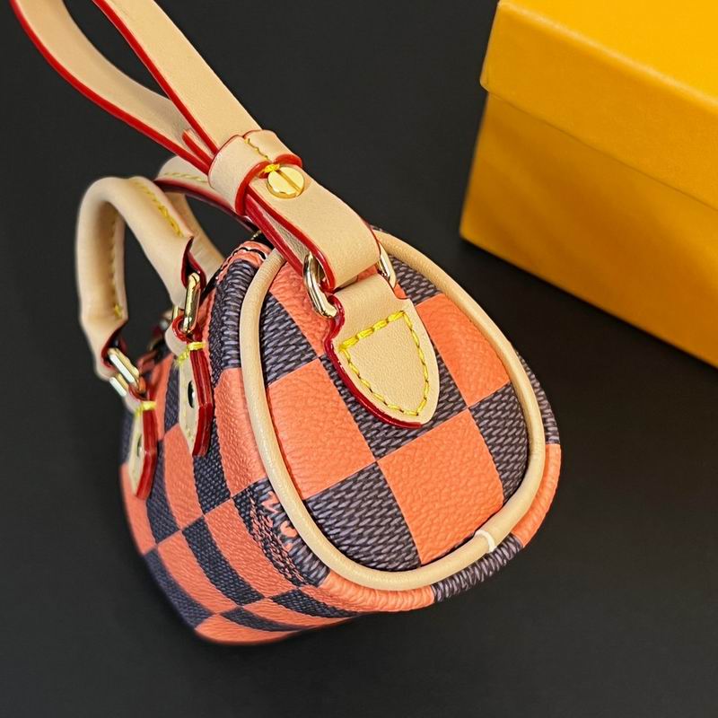 LV keyring lyh34 (8)